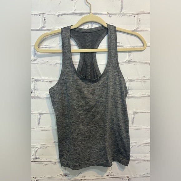 Lululemon Gray Switly Racer Back Tank Top-Size 6 - Picture 1 of 3